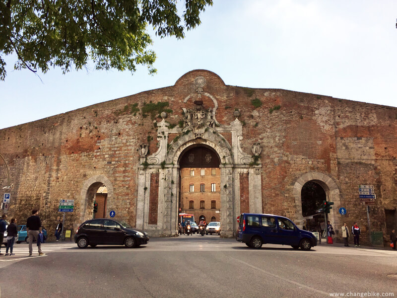 adventure cycling changebike siena italy