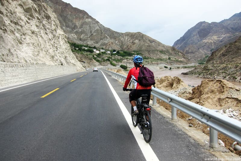 changebike adventure bike tours yunnan moon bay