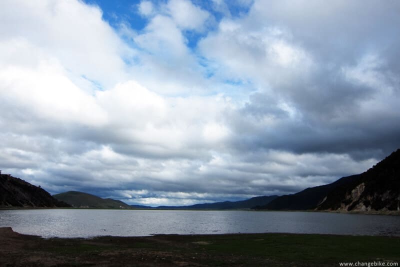 changebike adventure bike tours yunnan napa lake