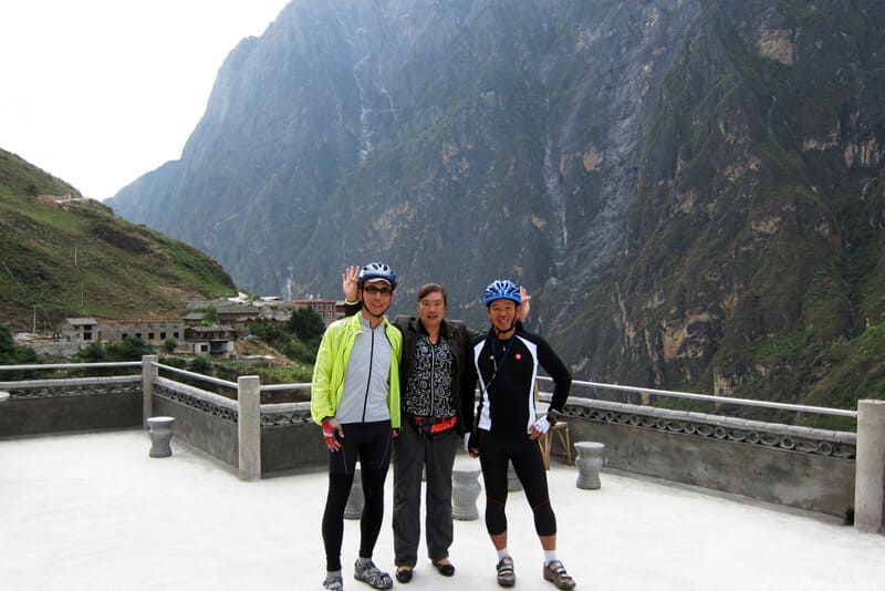 changebike yunnan bike tours yunnan middle tiger leaping gorge