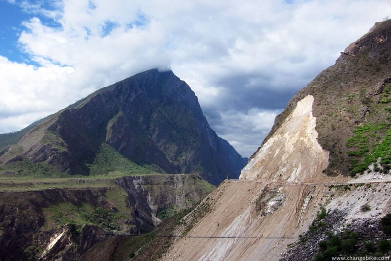 changebike yunnan bike tours yunnan lower tiger leaping gorge