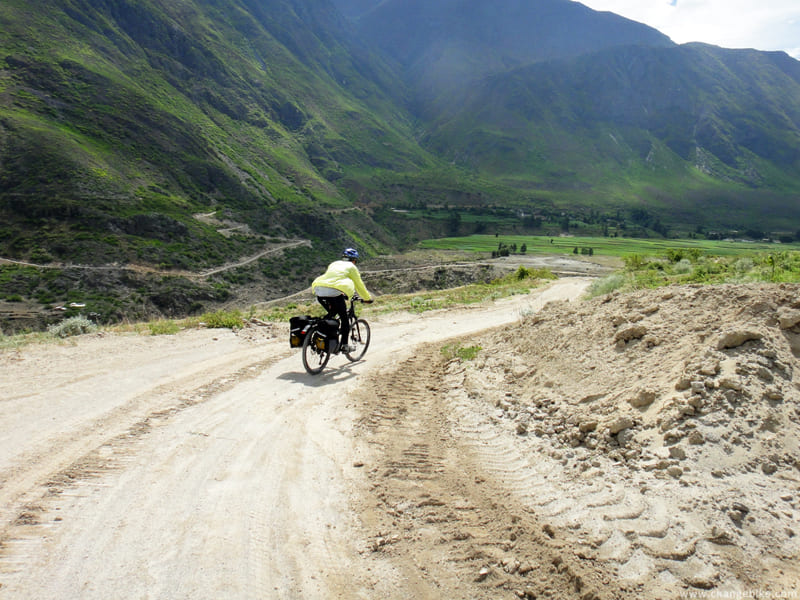 changebike yunnan bike tours yunnan lower tiger leaping gorge