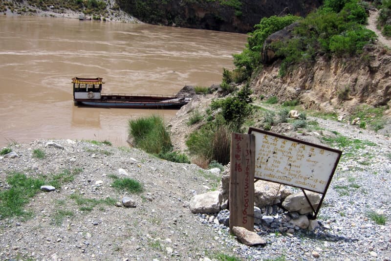 changebike yunnan bike tours yunnan lower tiger leaping gorge