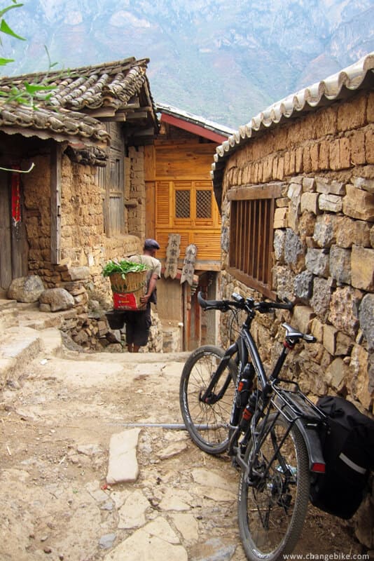 changebike bike tour yunnan baoshan stone city