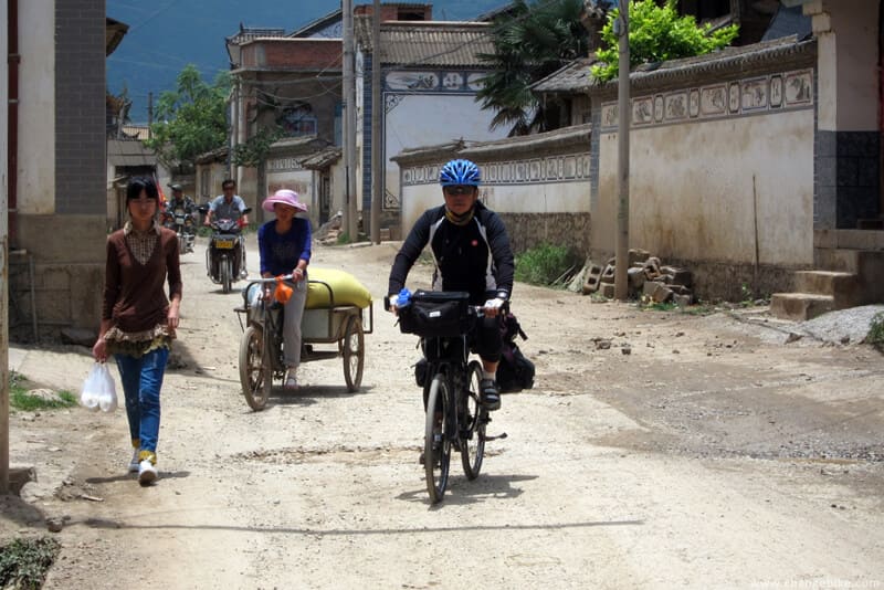changebike adventure bike tours yunnan Heqing