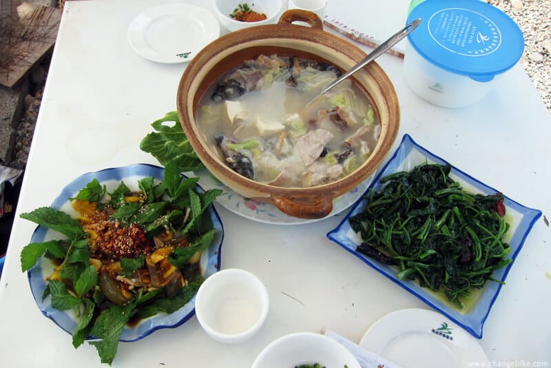 changebike adventure bike tours yunnan erhai