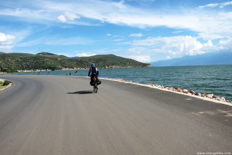 changebike adventure bike tours yunnan erhai