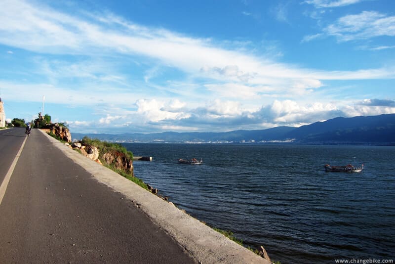 changebike adventure bike tours yunnan erhai