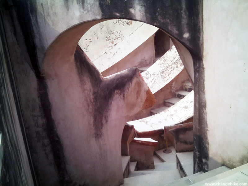 travel bike changebike jantar mantar india